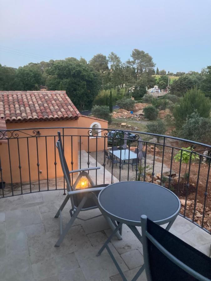 Gite Le Mas Des Oliviers Draguignan Exterior foto